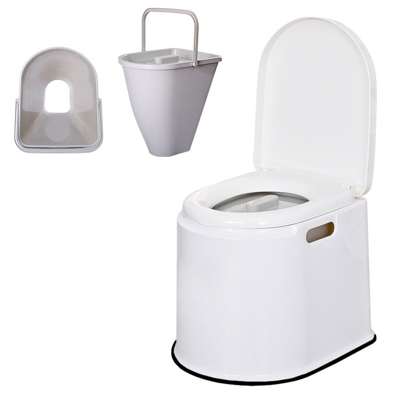 Modern Plastic Toilet Floor Mounted Toilet Bowl with Slow Close Seat for Washroom