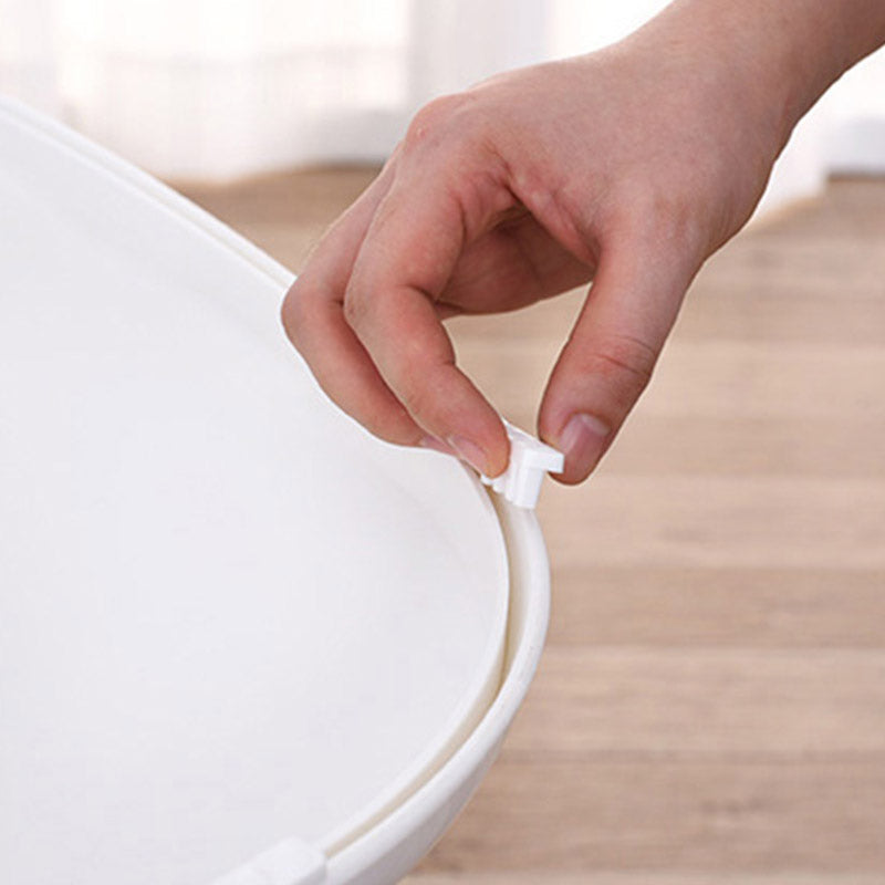 Modern Plastic Toilet Floor Mounted Toilet Bowl with Slow Close Seat for Washroom