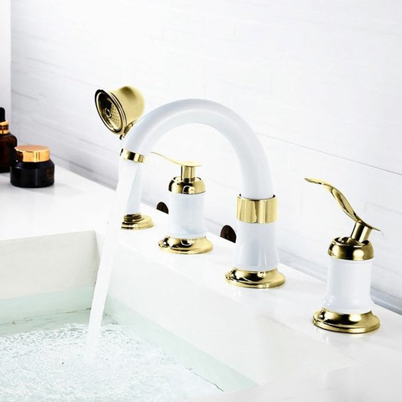 Luxury Rotatable Widespread Sink Faucet Circular Lever Handle Faucet with Water Hose