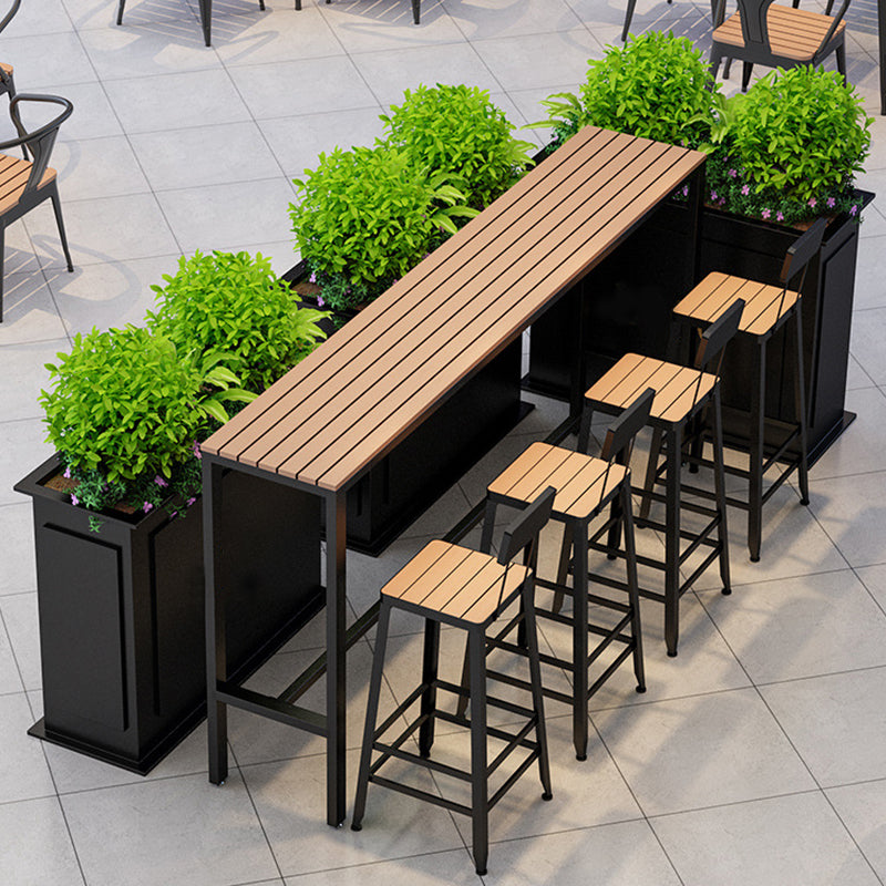 Manufactured Wood Bar Table Black Legs and Metal Base Bar Table