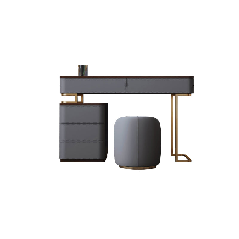 Glam 5-drawer Wooden Vanity Table 17.72" H Dressing Table with Gold Base