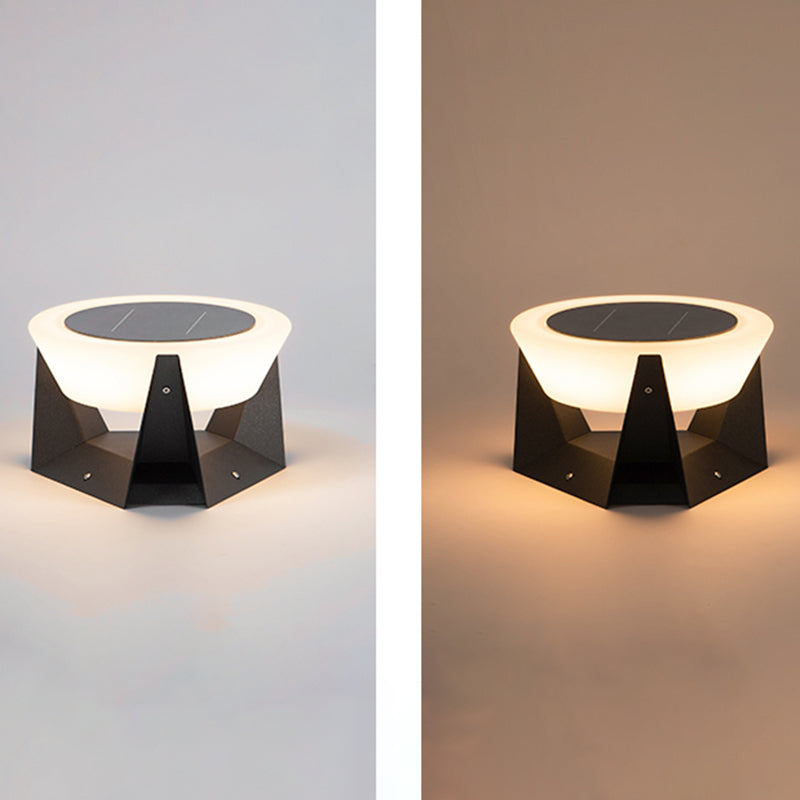Modern Simple Metal Pillar Lamp Circle Shape Solar Energy Pillar Light for Outdoor