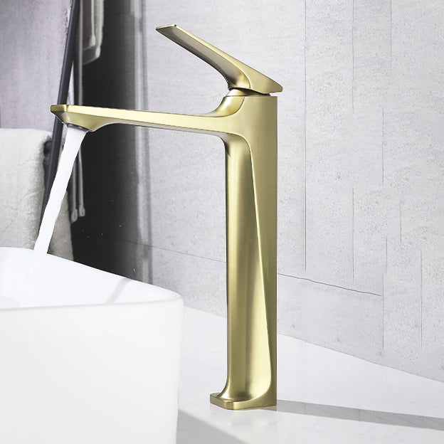 Contemporary Centerset Faucet Lever Handles Single Hole Low Arc Solid Brass Square Faucet