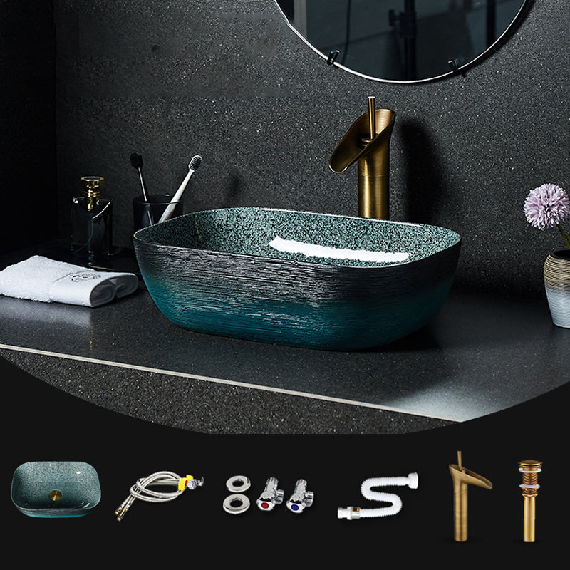 Traditional Vessel Sink Vitreous China Oval with Pop-Up Drain Bathroom Sink