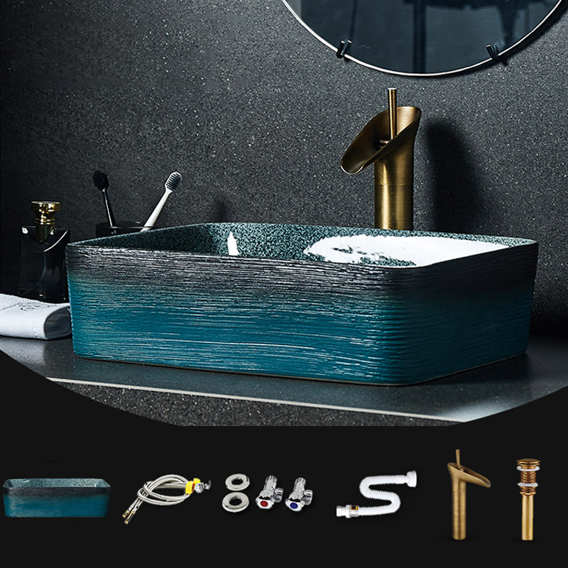 Traditional Vessel Sink Vitreous China Oval with Pop-Up Drain Bathroom Sink