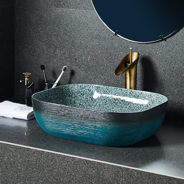 Traditional Vessel Sink Vitreous China Oval with Pop-Up Drain Bathroom Sink