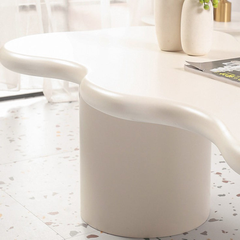 Scandinavian Free Form Coffee Table White Wooden Cocktail Table with 4 Legs