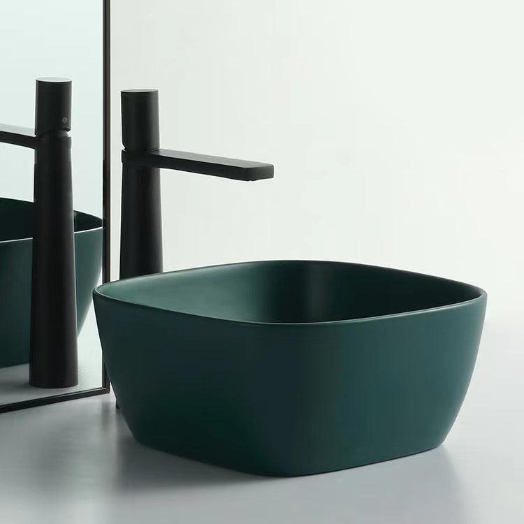 Classic Style Bathroom Sink Stainless Steel Bathroom Sink with Drain Strainer Kit