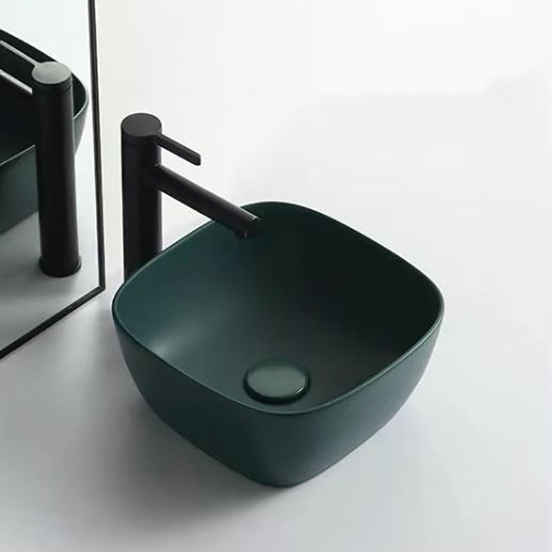 Classic Style Bathroom Sink Stainless Steel Bathroom Sink with Drain Strainer Kit