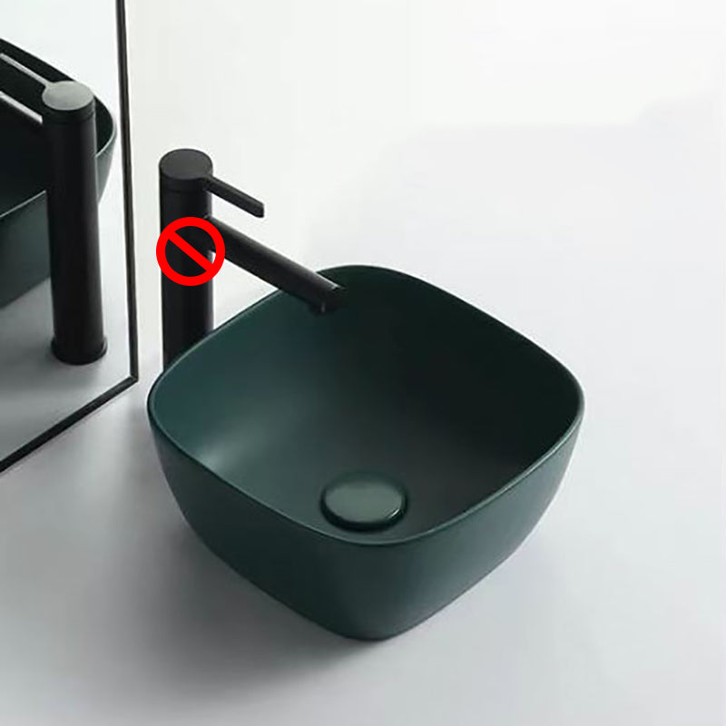 Classic Style Bathroom Sink Stainless Steel Bathroom Sink with Drain Strainer Kit