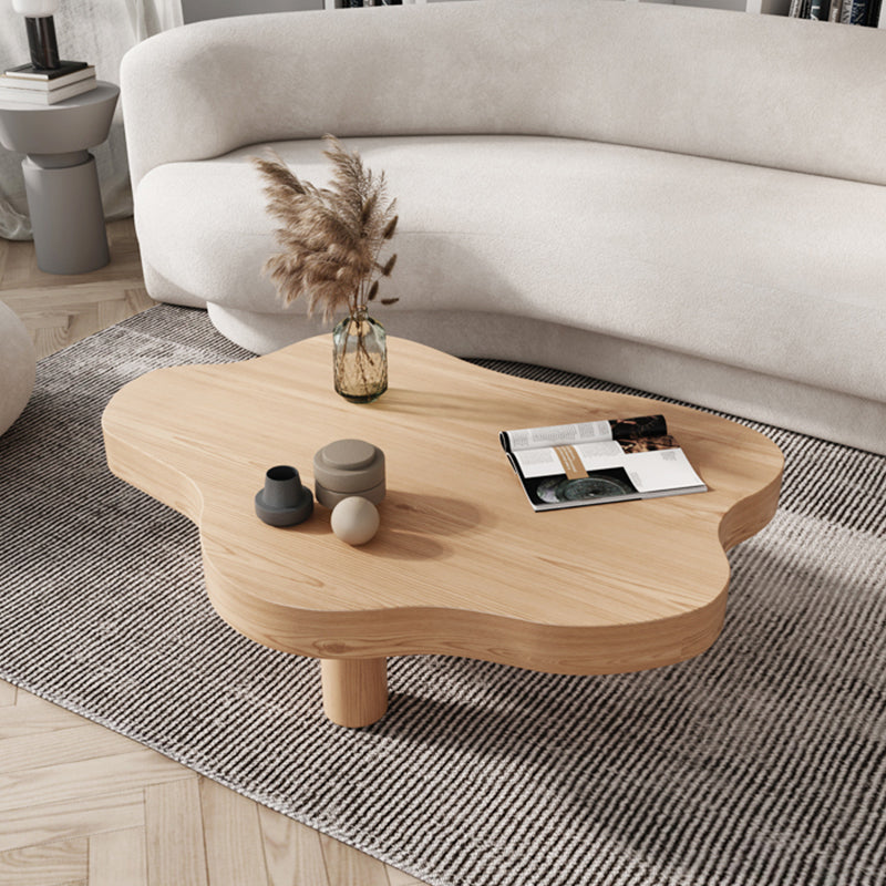 Free-Form Single Coffee Table Solid Wood Coffee Table with 3 Legs