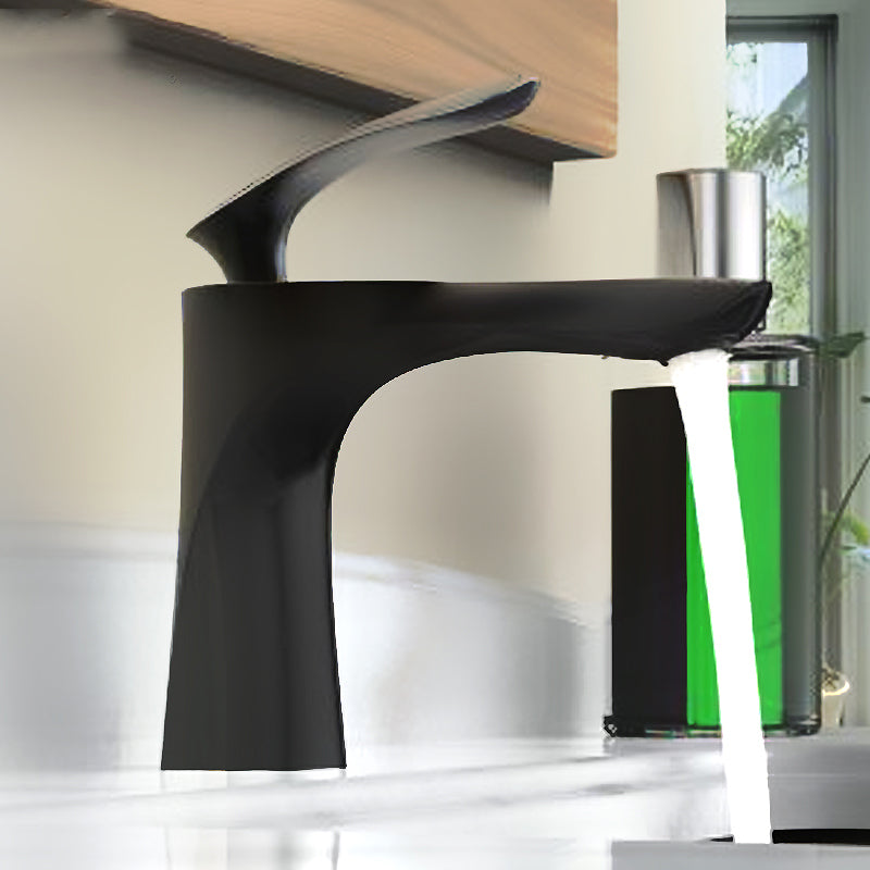 Contemporary Centerset Faucet Lever Handle Low Arc Solid Brass Faucet