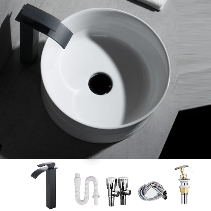 Modern Vessel Bathroom Sink Circular Porcelain with Pop-Up Drain Vessel Sink