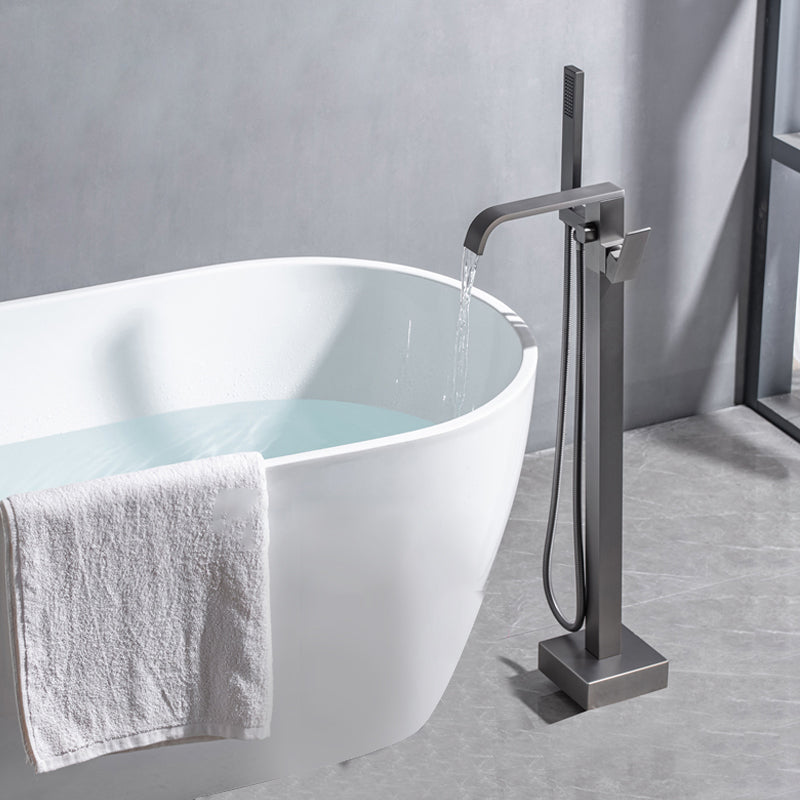 Floor Mounted Metal Freestanding Tub Filler Swivel Freestanding Faucet with Spray Gun