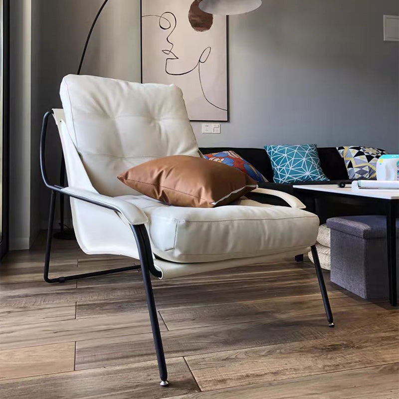 Industrial Genuine Leather Lounge Chair Solid Color Tufted Back Chair
