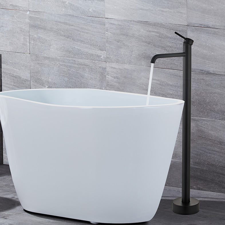 Floor Mounted Metal Freestanding Tub Filler Swivel Low Arc Freestanding Faucet