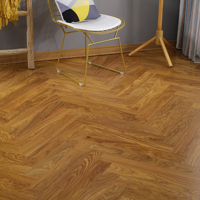 Retro Wooden Laminate Flooring Fade Resistant Click Lock Laminate Floor