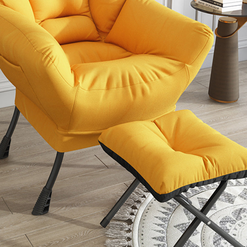 Scandinavian Accent Chair Solid Color Bedroom Reclining Basic Four Leg Arm Chair