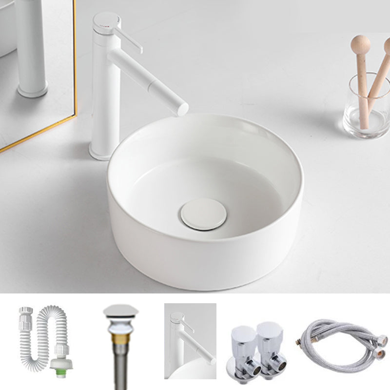 Bathroom Sink Oval Ceramic Basin Bathroom Sink with Drain Assembly