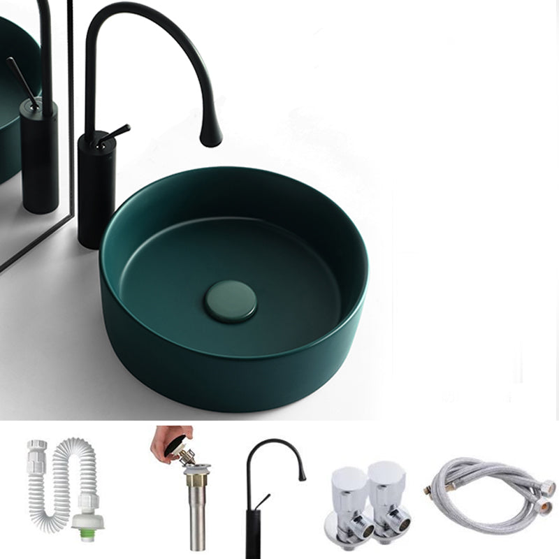 Bathroom Sink Oval Ceramic Basin Bathroom Sink with Drain Assembly
