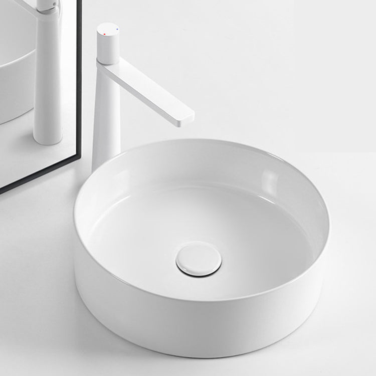 Bathroom Sink Oval Ceramic Basin Bathroom Sink with Drain Assembly