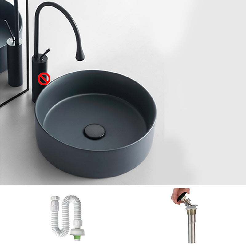 Bathroom Sink Oval Ceramic Basin Bathroom Sink with Drain Assembly
