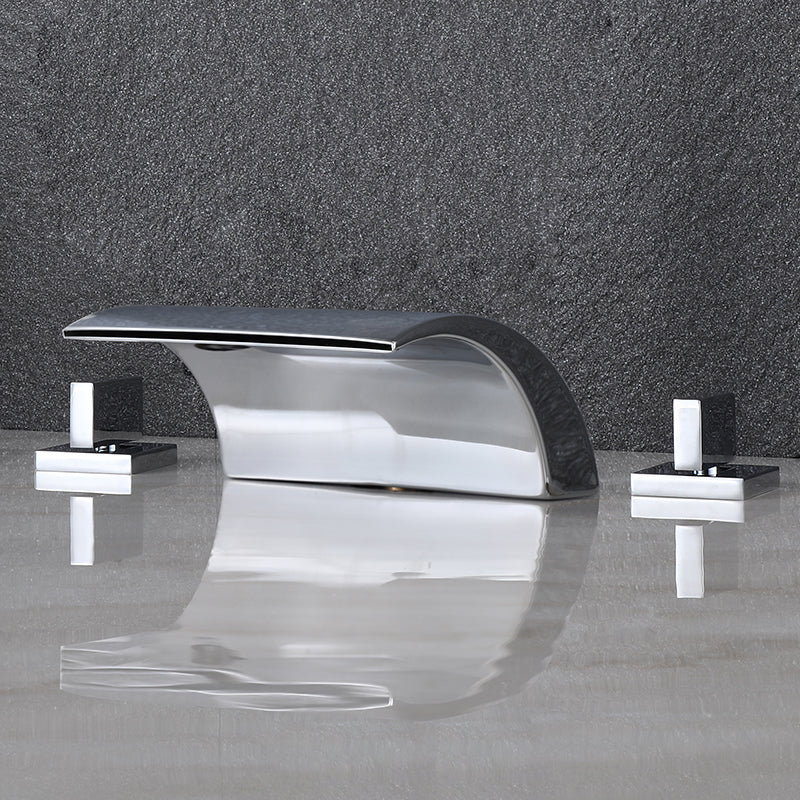 Modern Deck Mounted Metal Tub Filler Low Arc Faucet in Black/Gold