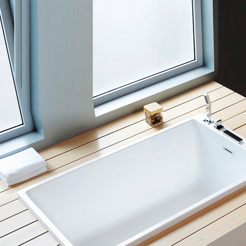 Modern Embedded Bathtub Acrylic Bath Tub with Drain and Massage Device