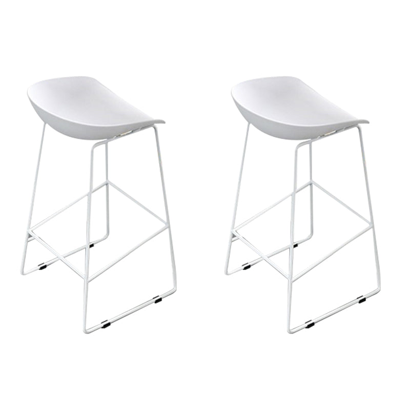 Contemporary Plastic Bar Stool Armless Dining Stool with Footrest