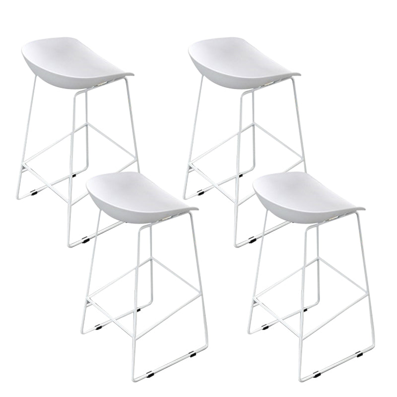 Contemporary Plastic Bar Stool Armless Dining Stool with Footrest