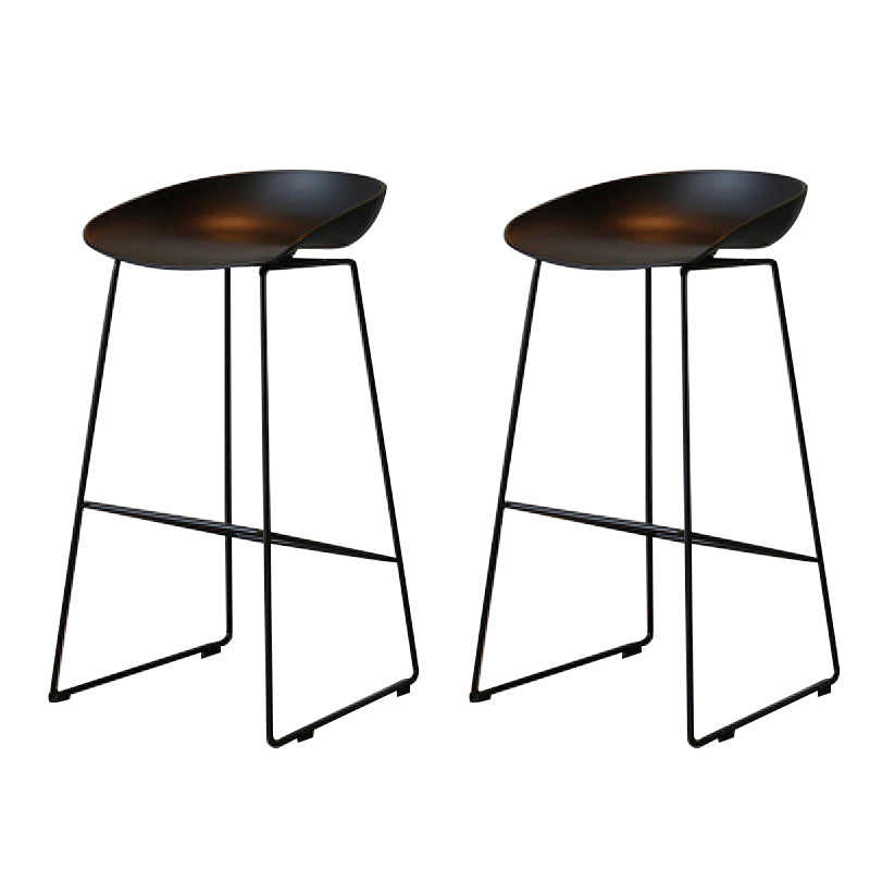 Contemporary Plastic Dining Stools Armless Bar Stools with Footrest