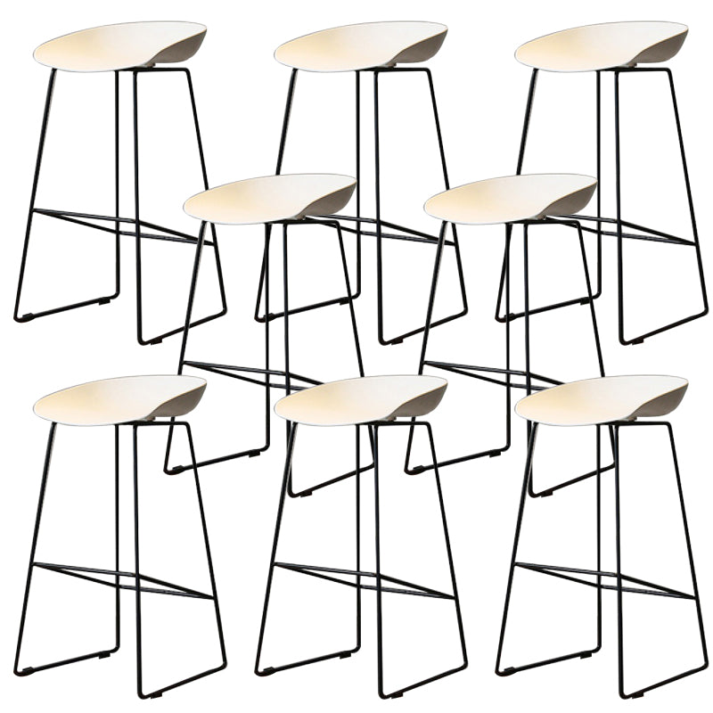 Contemporary Plastic Dining Stools Armless Bar Stools with Footrest