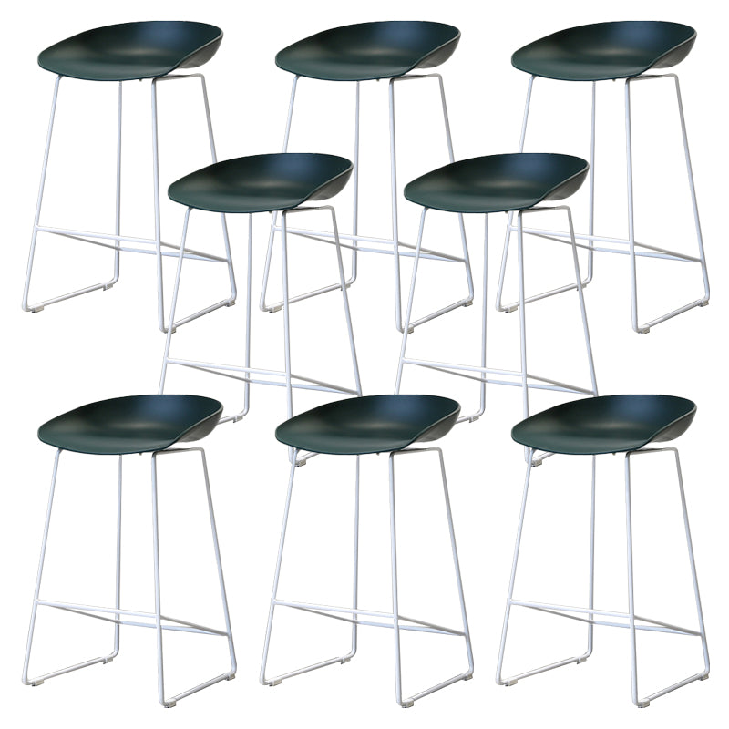 Contemporary Plastic Dining Stools Armless Bar Stools with Footrest
