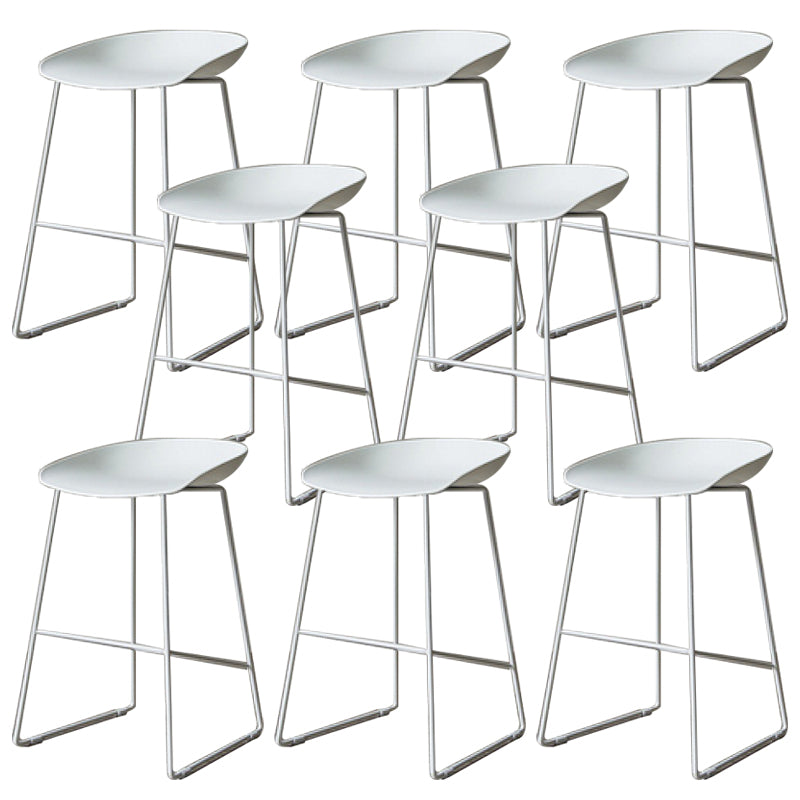 Contemporary Plastic Dining Stools Armless Bar Stools with Footrest