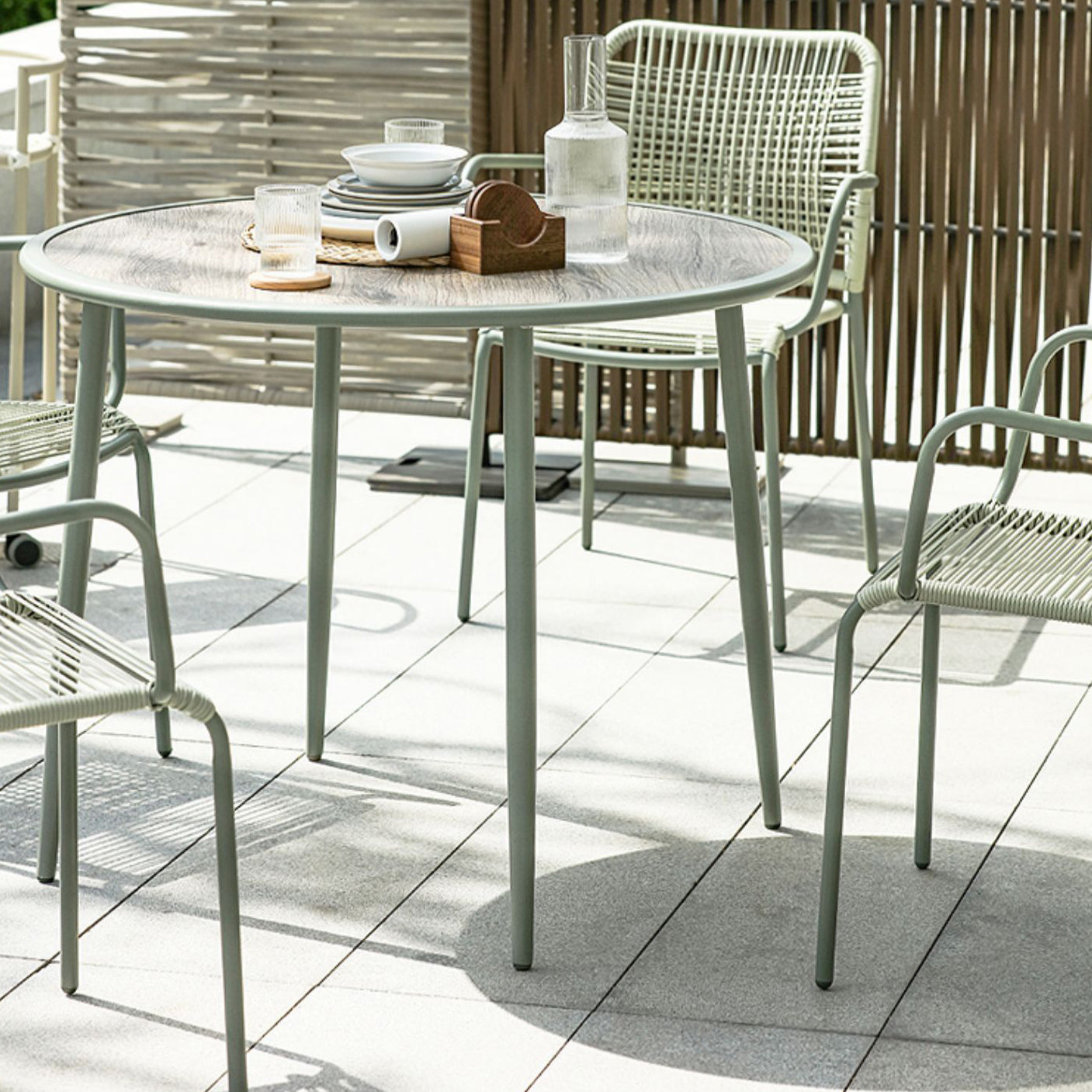 Modern Style Bistro Table Set Round 1/2/3/5 Pieces Bistro Table Set
