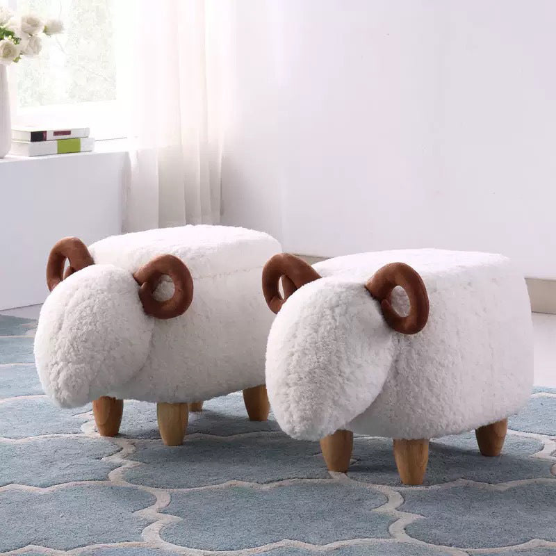 White Modern Standard Trea Resistant Sheep Shape Standard for Living Room
