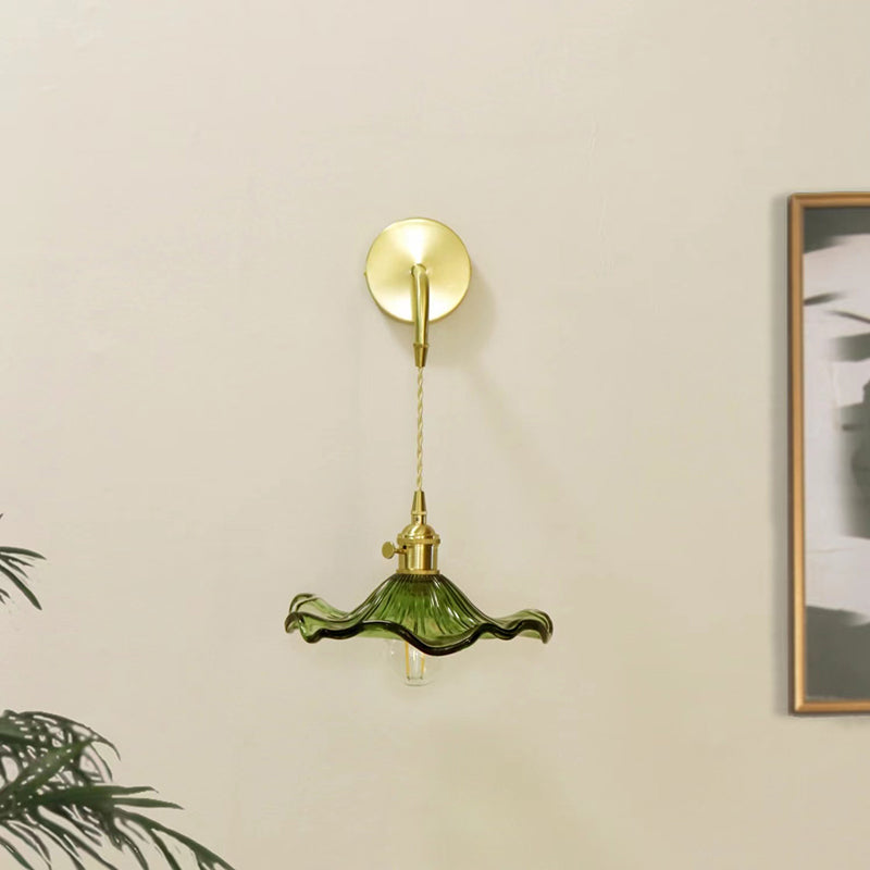 Modern Wall Sconce Metal Flower Shape Vanity Lamp with Glass / Metal Shade