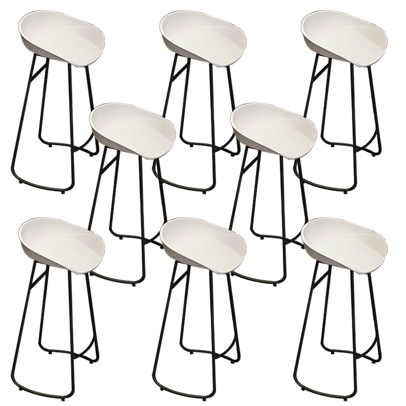 Industrial Armless Bar Stool Plastic Dining Stool with Metal Base