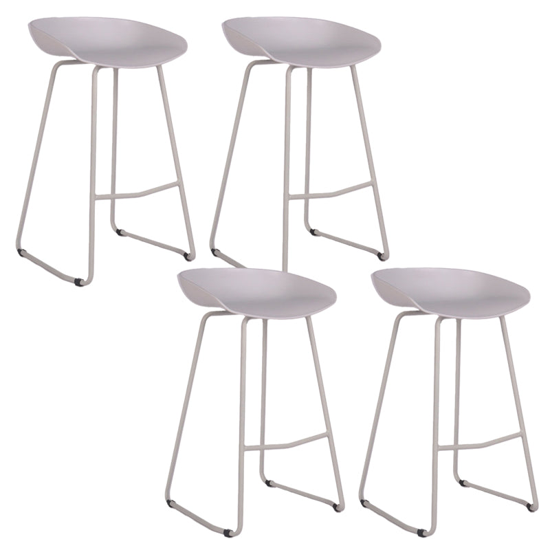 Contemporary Plastic Bar Stool Armless Dining Stool with Metal Base