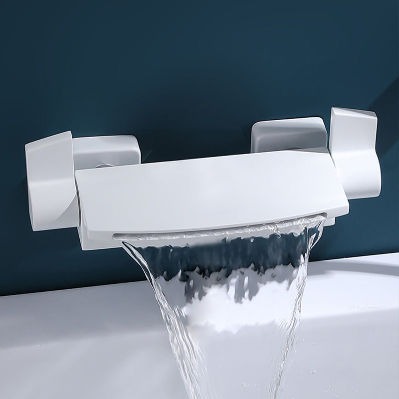 Wall Mounted Metal Freestanding Tub Filler Two Handles Freestanding Faucet