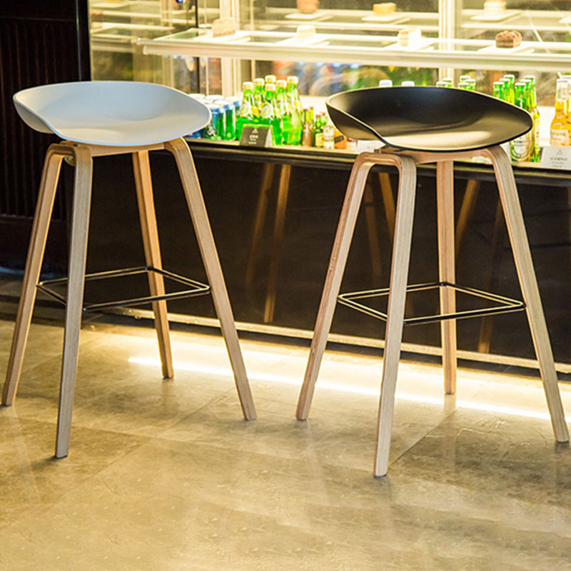 Plastic Bar Stool Low Back Dining Stool with Solid Wood Base