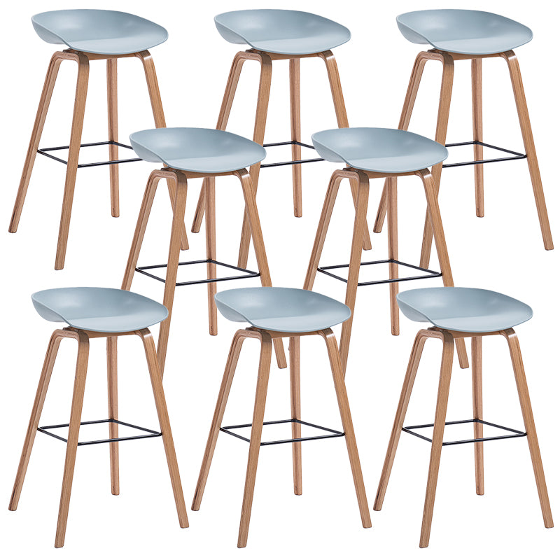 Plastic Bar Stool Low Back Dining Stool with Solid Wood Base