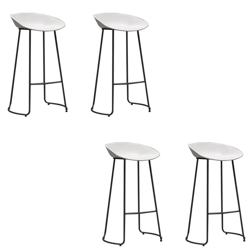 Industrial Plastic Bar Stool Armless Dining Stool with Metal Base