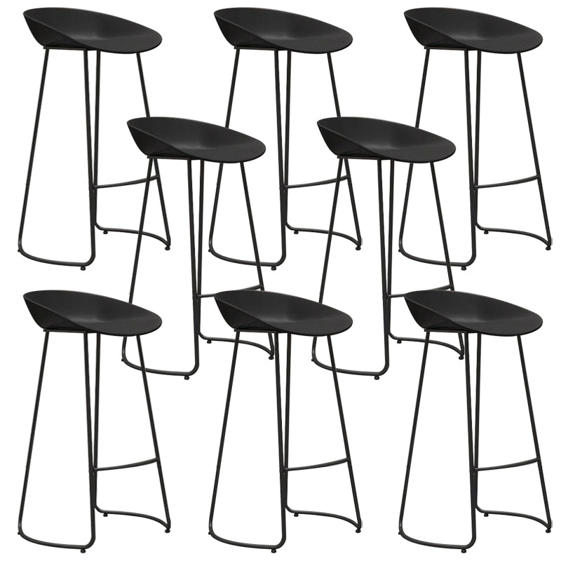 Industrial Plastic Bar Stool Armless Dining Stool with Metal Base