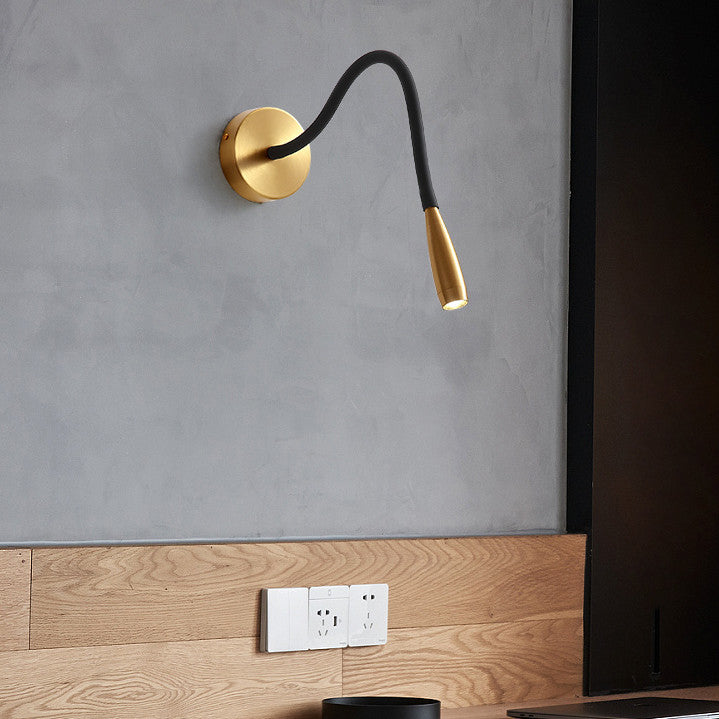 Armed Wall Light Fixture Modern Metal 1 Light Wall Sconce in Gold