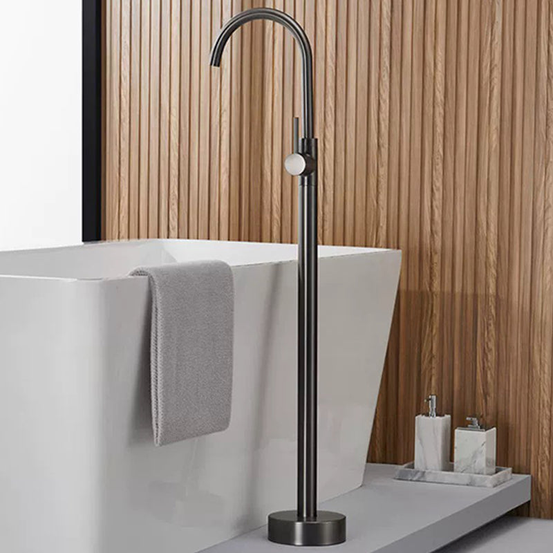 Brass Freestanding Tub Filler Floor Mounted Tub Filler with Lever Handles