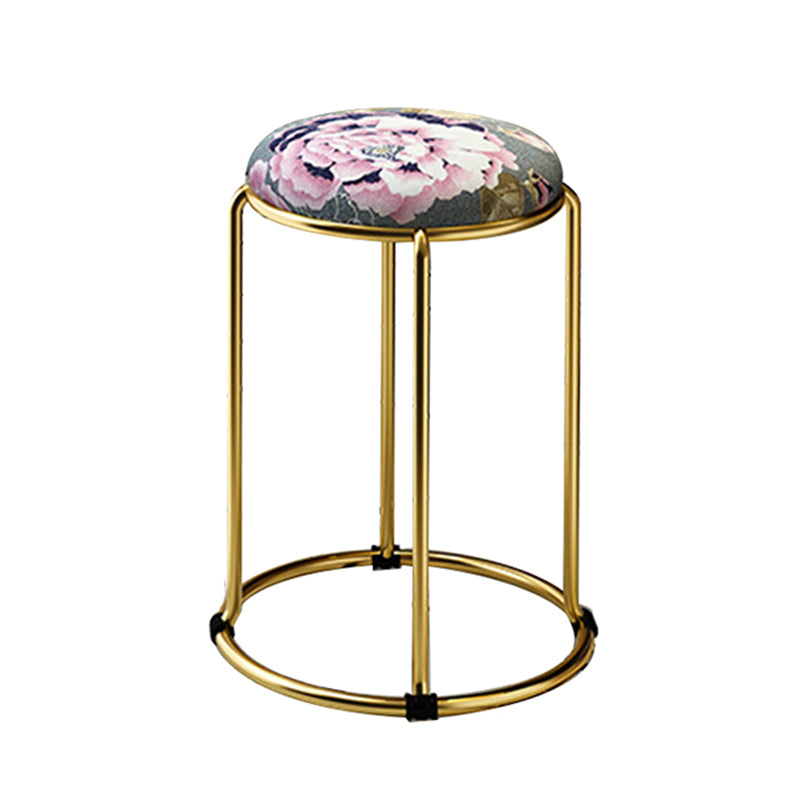 Modern Flowers Standard Round Stain Resistant Standard for Home Decor