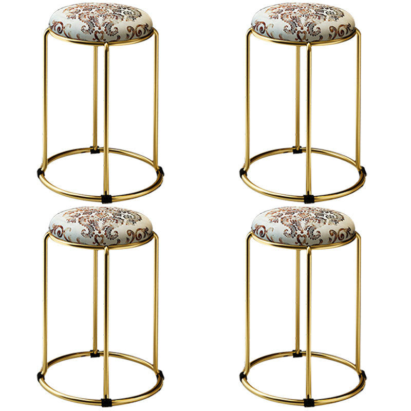 Modern Flowers Standard Round Stain Resistant Standard for Home Decor