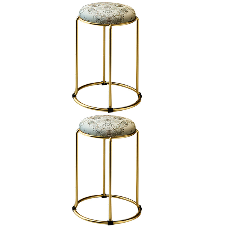 Modern Flowers Standard Round Stain Resistant Standard for Home Decor