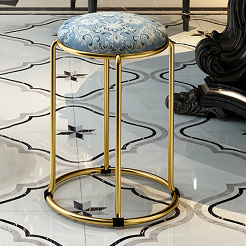 Modern Flowers Standard Round Stain Resistant Standard for Home Decor